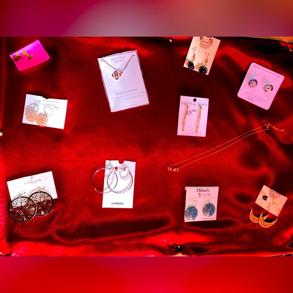 Ear rings necklaces